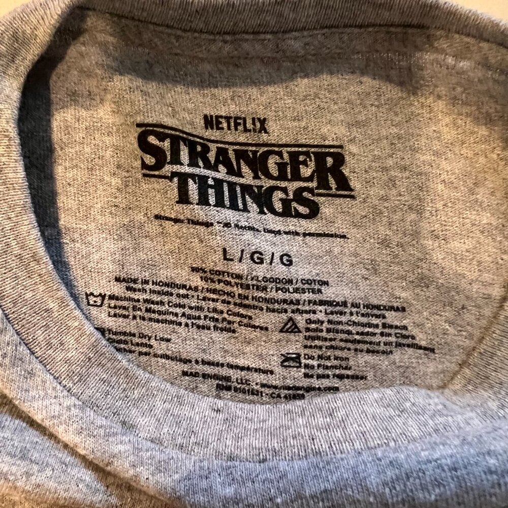 Stranger Things Long Sleeve Cropped Grey t-shirt - Picture 4 of 6